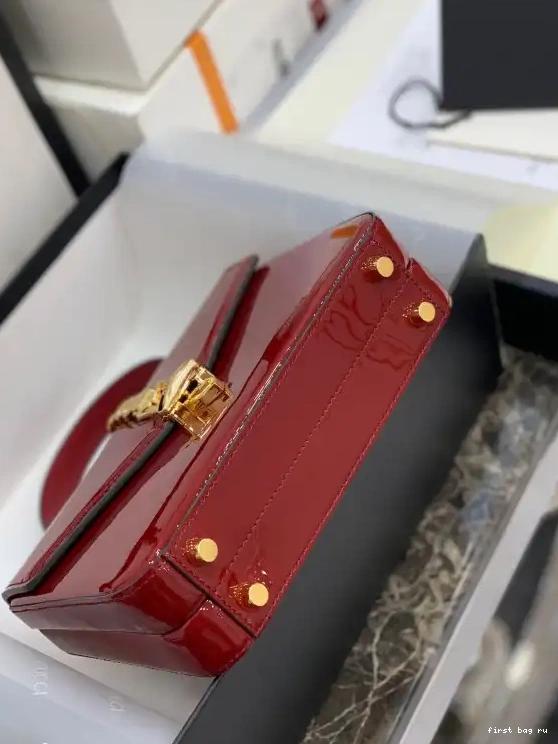 First bag ru TOP 1969 MINI Sylvie LEATHER BAG PATENT GUCCI HANDLE 0415